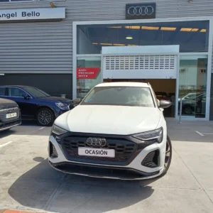 AUDI Q8 E-TRON